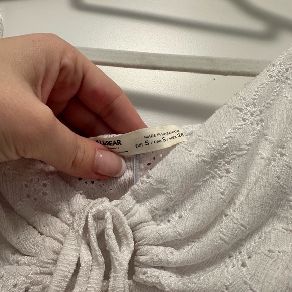 Pull&Bear Eyelet Crop Top with Adjustable Straps - Picture 2 of 3